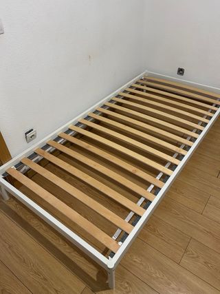 Struttura letto IKEA + Materasso