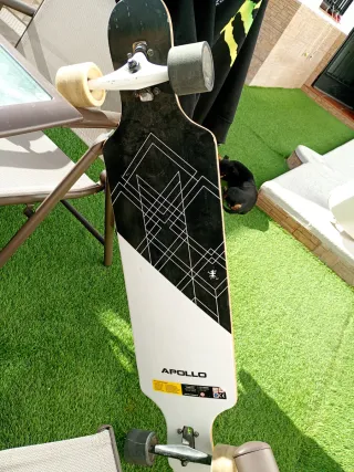 Longboard Apollo casi nuevo