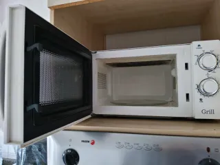 Microondas Orbegozo con Grill