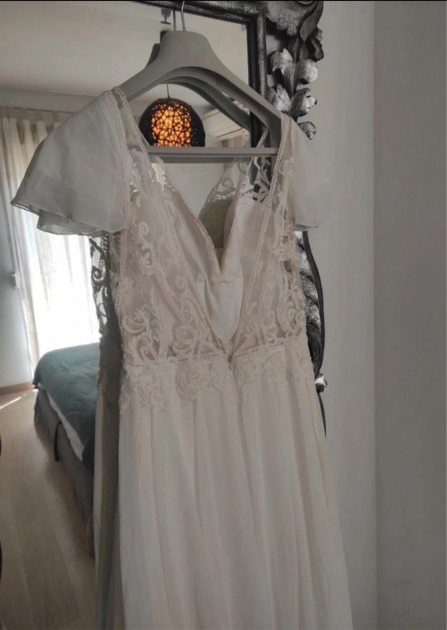 Vestido de Novia Beige y Blanco