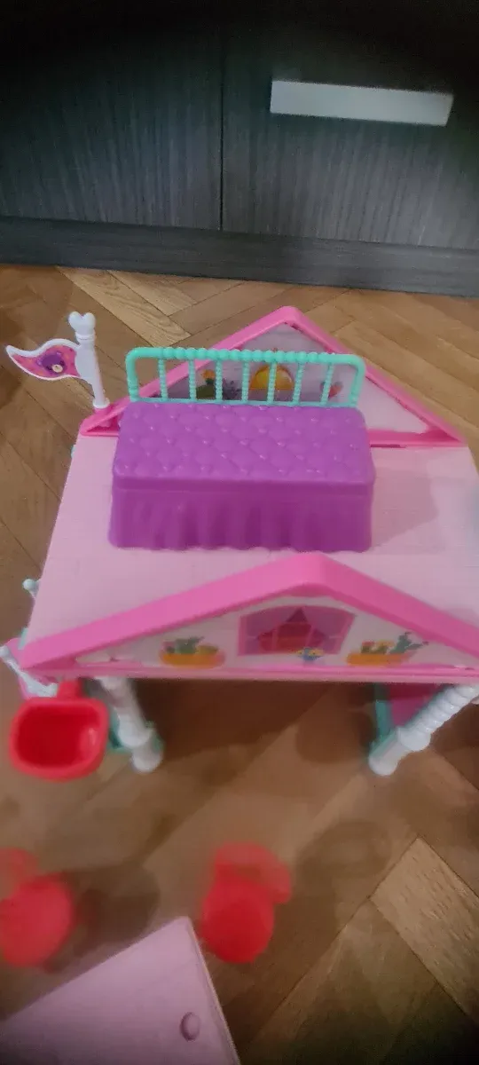 Casa Barbie Chelsea con accesorios no incluye muñe