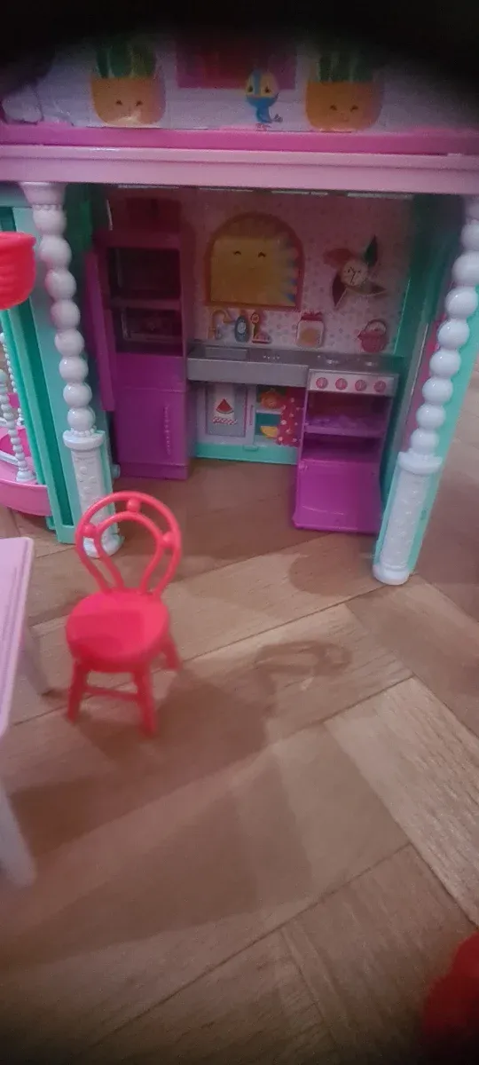 Casa Barbie Chelsea con accesorios no incluye muñe