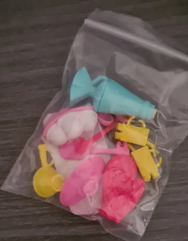 Casa Barbie Chelsea con accesorios no incluye muñe