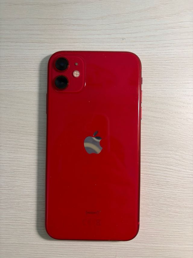 iPhone 11, 128GB en color Rojo