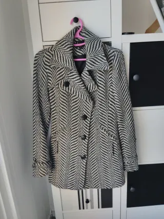 Abrigo estampado chica