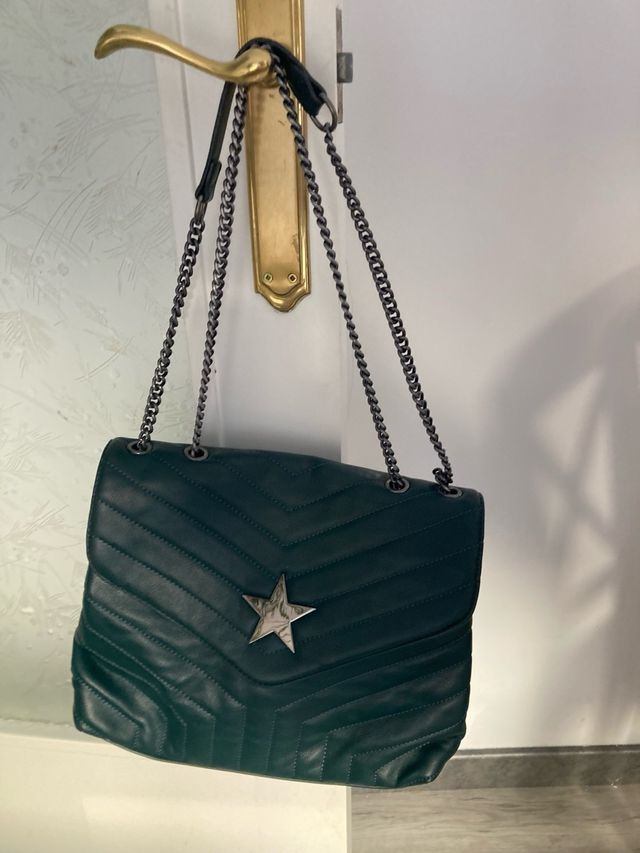 Bolso verde OVS con cadena y estrella