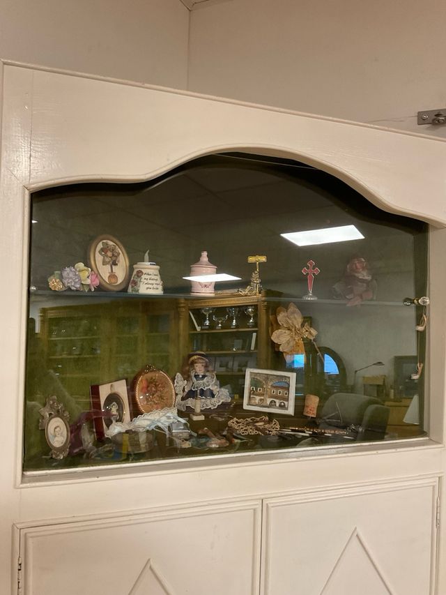 Armario alto de esquina cristal y madera