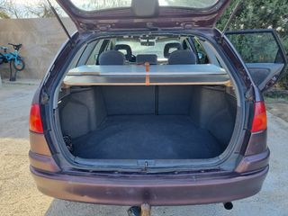 Toyota Avensis 1999, 2.0 familiar