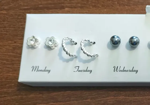 Set Orecchini Giornalieri