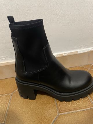 Botines Zara Negros Tacón Grueso