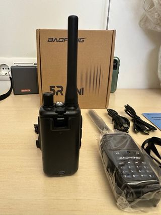 2 x BAOFENG UV-5R MINI