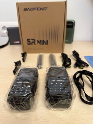 2 x BAOFENG UV-5R MINI