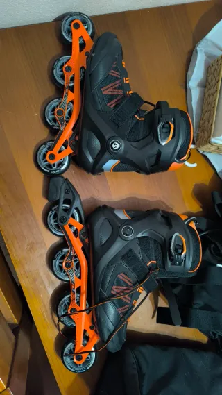 Patines en línea negros y naranjas Talla 45