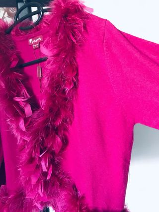 Coprispalle Monsoon fucsia con piume