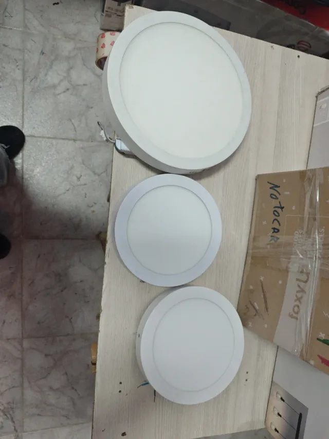 Pacchetto di plafoniere LED rotonde