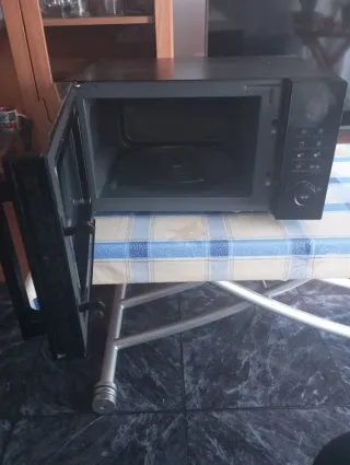 Microondas Taurus Negro