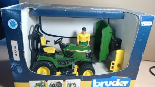 Maqueta Bruder John Deere con remolque