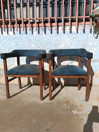 2 Poltrone Vintage in Tessuto e Legno