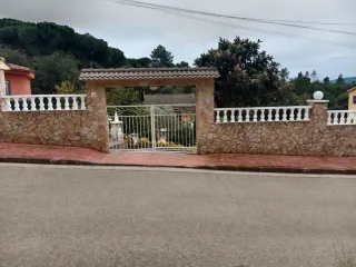 Casa 80m² con terreno 700m² y piscina PARTICULAR