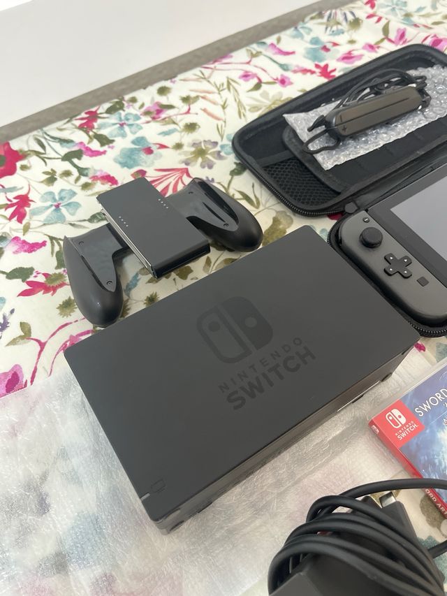 Nintendo Switch V2 + Juegos