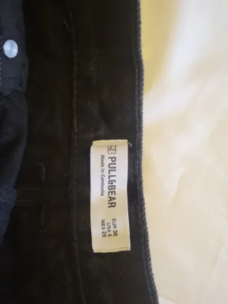 Shorts negros T-36 rotos