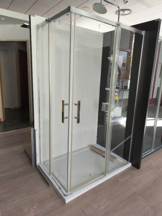 Mampara de ducha exposición