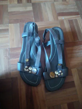 Sandalias Geox Marrón y Dorado