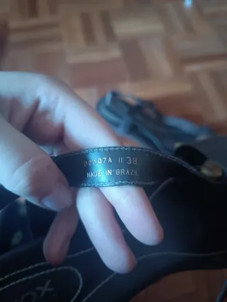 Sandalias Geox Marrón y Dorado