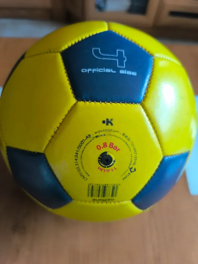 Balón de Fútbol Kipsta Amarillo. Talla 4.