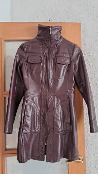 Cazadora efecto piel Teen Stradivarius