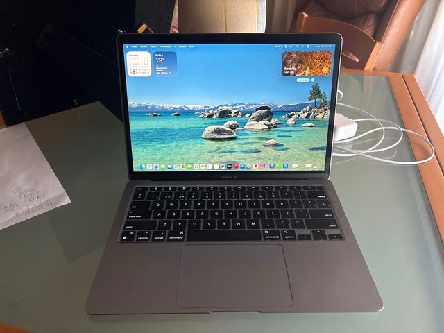 MacBook Air 13 Apple