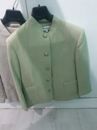 Traje comunión beige talla 10