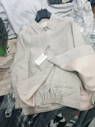 Traje comunión beige talla 10