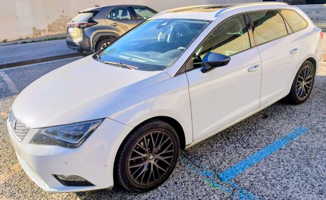 SEAT Leon ST 2015 CONNECT plus.