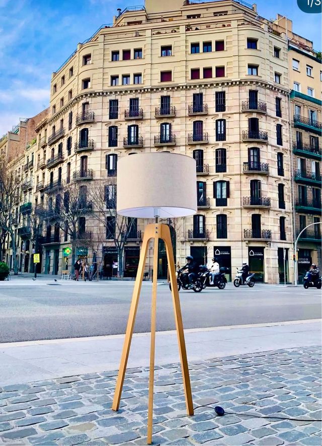 Lámpara de pie Oslo Sven hecha a mano