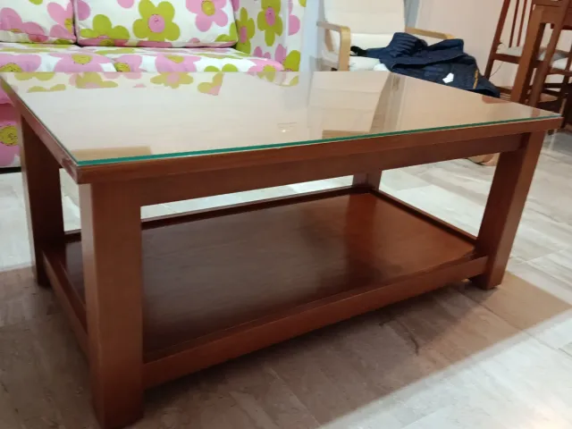 Mesa de centro madera con cristal protector
