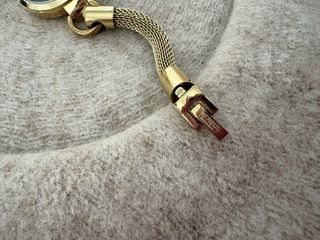 Reloj Versus Versace Roslyn Malla Dorado Negro