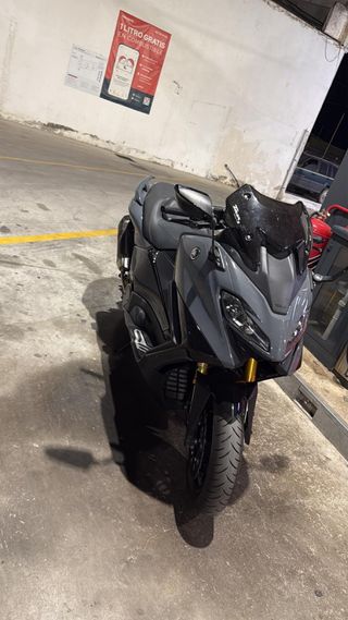 Yamaha T-MAX 560 Tech MAX año 2022