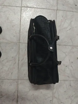 Valigia da viaggio Fendi nera