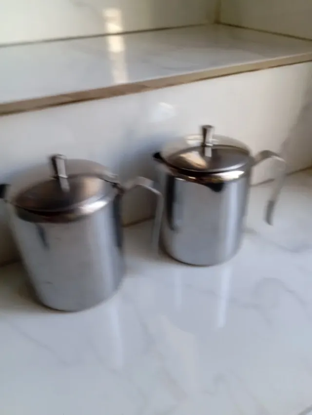 Caraffe per riscaldare il metallo