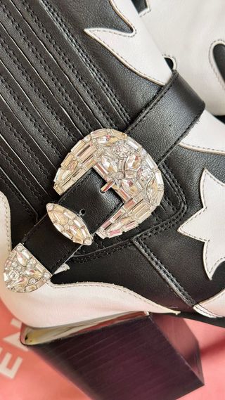 Botines Alma en Pena Negros y Blancos