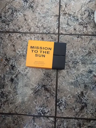 Reloj Amarillo y Blanco