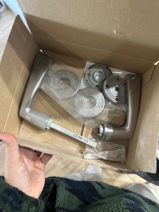 Manivelas para puerta 2x10€