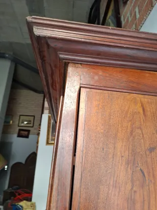 Alacena de nogal antigua