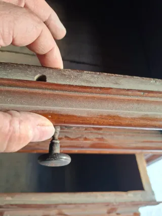 Alacena de nogal antigua