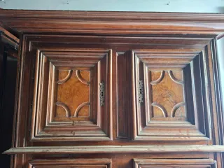 Alacena de nogal antigua