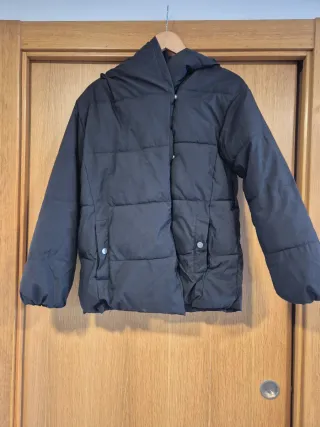 Abrigo acolchado negro