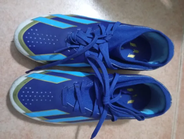 Botas de fútbol Messi Adidas Tacos