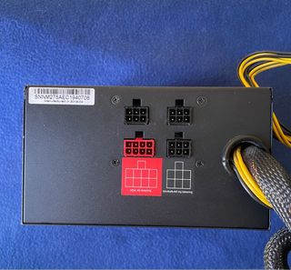 Fuente Mars Gaming Semimodular