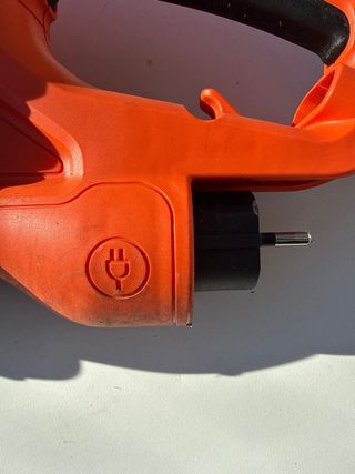 Tagliasiepi Black+Decker